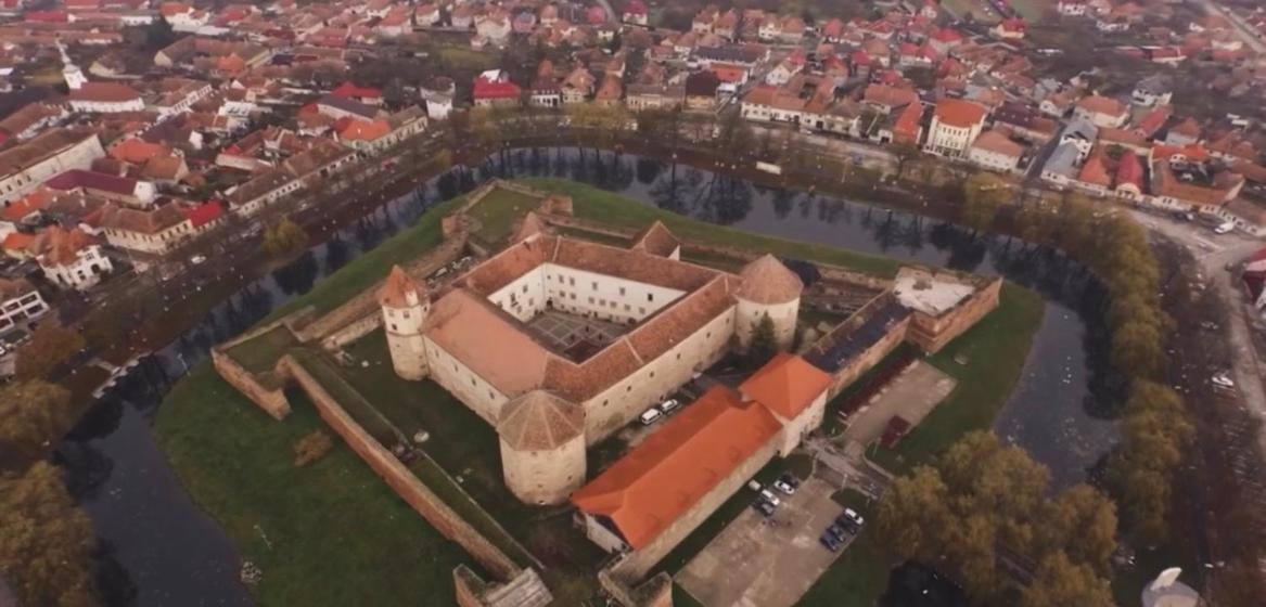 ホテル Valea Salbatica Sinca Noua エクステリア 写真